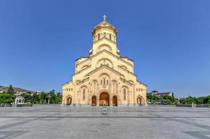 la catedral de la santísima trinidad en tbilisi, georgia foto