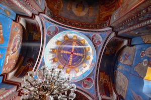 iglesia jvaris mama en el casco antiguo de tbilisi, georgia, 2022 foto