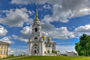 catedral uspenskiy en vladimir, rusia a lo largo del anillo dorado. foto