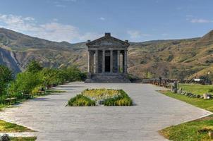 templo de garni, un templo pagano iónico ubicado en el pueblo de garni, armenia. es la estructura y símbolo más conocido de la armenia precristiana. foto