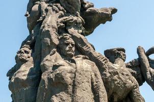 monumento a babi yar en kiev, 2021 foto