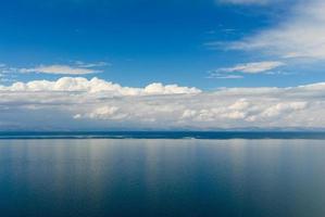 paisaje alrededor del lago titicaca, perú foto