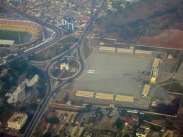 vista aérea de la plaza de la independencia - accra, ghana foto