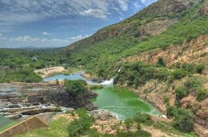 presa de hartbeespoort - sudáfrica foto