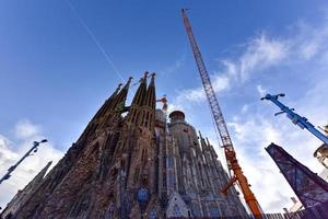 basílica templo expiatorio de la sagrada familia en barcelona, españa, 2022 foto