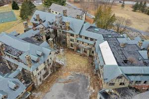 Exterior view of Abandoned Bennett School for Girls in New York photo