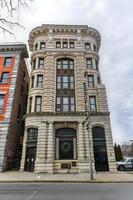 edificio de la oficina del fiscal de distrito en el centro de poughkeepsie, ny. foto