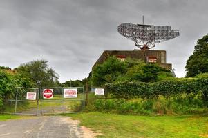 Camp Hero State Park y la instalación de radar ambiental terrestre semiautomática, ahora fuera de servicio en Montauk, Long Island. foto