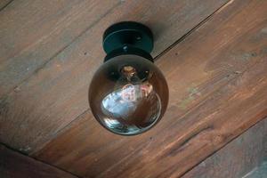 lámpara de cristal vintage retro con color de cristal marrón foto
