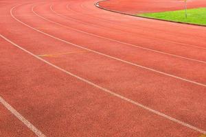 pista de atletismo y césped foto