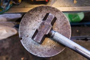 steel sledge hammer photo