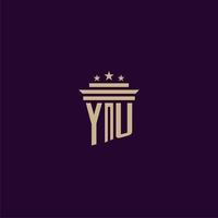 yu diseño de logotipo de monograma inicial para abogados de bufete de abogados con imagen de vector de pilar