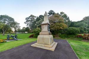 Queen Victoria Statue photo