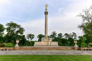 Bronx Victory Memorial - New York photo