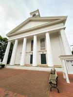 la antigua iglesia ballenera ubicada en edgartown, massachusetts en el viñedo de martha. foto