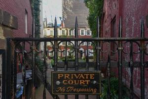 grove court, un enclave privado en el barrio de greenwich village de manhattan, ciudad de nueva york. foto