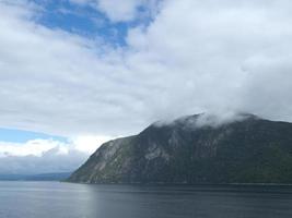 crucero por los fiordos noruegos foto