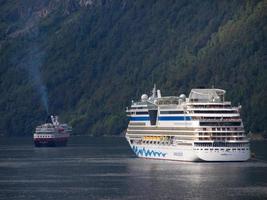 los fiordos de noruega foto