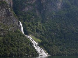 los fiordos de noruega foto