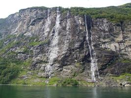 los fiordos de noruega foto