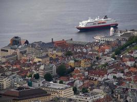 hermosos fiordos de noruega foto