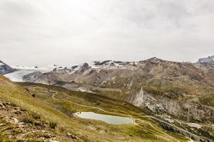 Matterhorn behind a beautiful lake photo