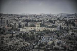 jerusalén, israel una vista panorámica de la ciudad vieja desde el monte de los olivos foto