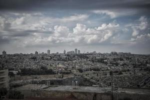 jerusalén, israel una vista panorámica de la ciudad vieja desde el monte de los olivos foto