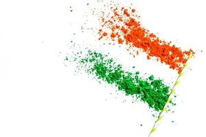 concepto para el día de la independencia india y el día de la república tricolor sobre fondo blanco foto