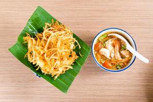 Fried Papaya Salad with Shrimp Sauce - Fried Som Tum photo