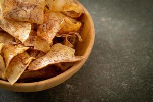 chips de taro dulce crujiente - snack foto