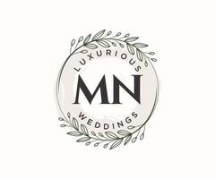 plantilla de logotipos de monograma de boda con letras iniciales mn, plantillas florales y minimalistas modernas dibujadas a mano para tarjetas de invitación, guardar la fecha, identidad elegante. vector