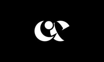 diseño del logotipo de la letra inicial ce en fondo negro. vector profesional.
