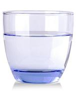 vaso de agua aislado sobre fondo blanco foto