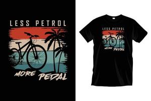 menos gasolina más pedal. diseño de camiseta de bicicleta. diseño de camisetas de tipografía moderna para estampados de prendas de vestir, vectores, arte, ilustración, diseño de camisetas negras de moda. vector