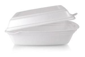Plato de comedor de papel blanco con tapa aislado sobre fondo blanco. foto