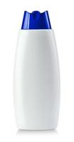 Champú botella de plástico en blanco blanco aislado sobre fondo blanco. foto