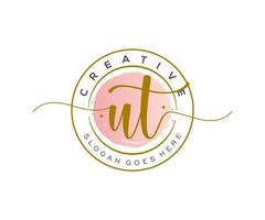 monograma de belleza de logotipo femenino inicial ut y diseño de logotipo elegante, logotipo de escritura a mano de firma inicial, boda, moda, floral y botánica con plantilla creativa. vector