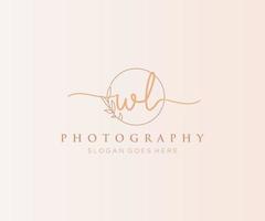 Initial WL feminine logo. Usable for Nature, Salon, Spa, Cosmetic and Beauty Logos. Flat Vector Logo Design Template Element.