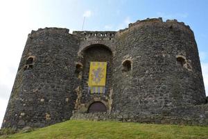 El castillo de carrickfergus es un castillo de estilo normando en carrickfergus, irlanda del norte. foto