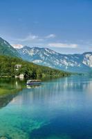 lago bohinj,parque nacional triglav,eslovenia foto