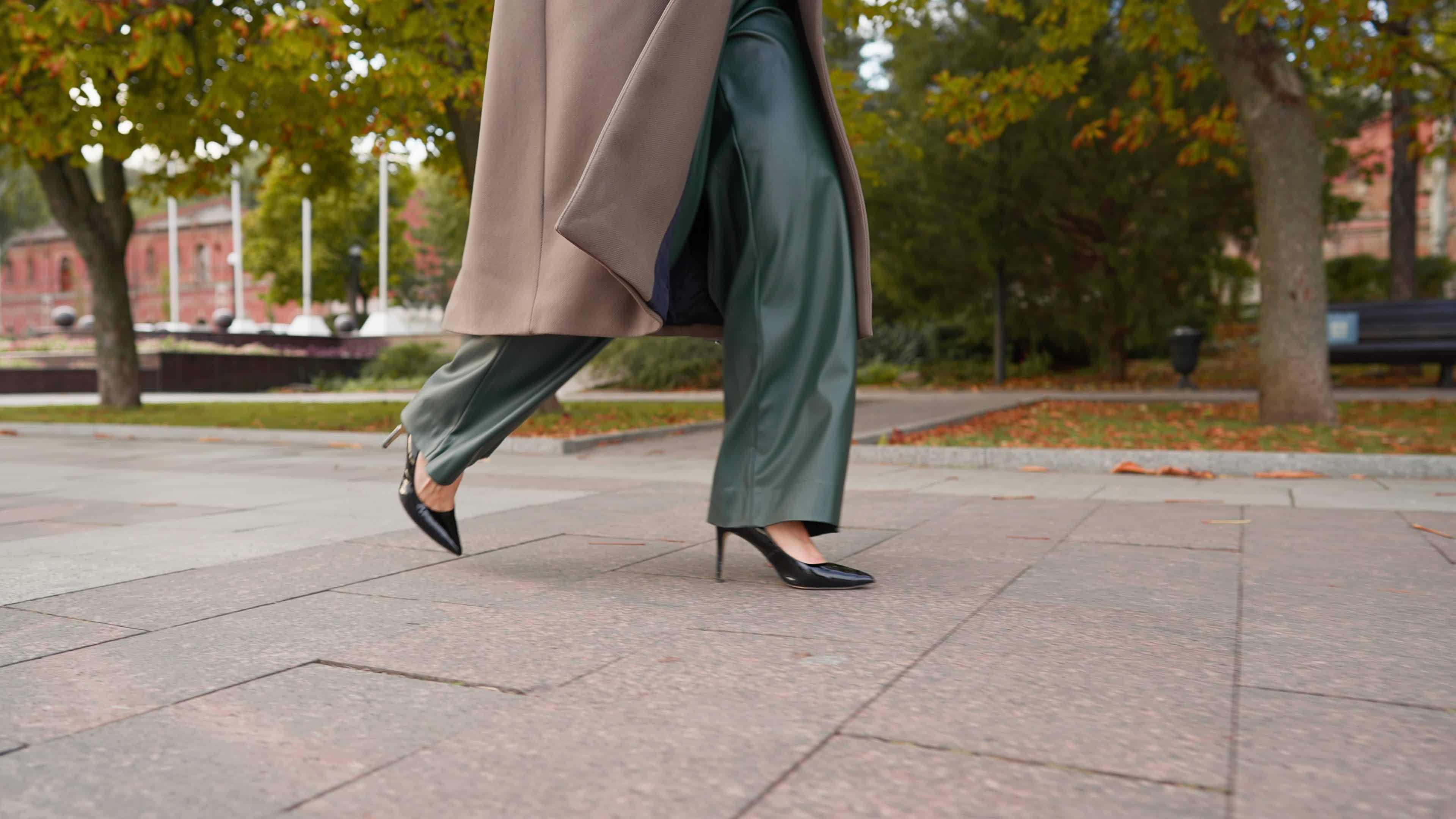 heeled walking shoes