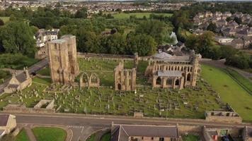 ruin av medeltida elgin katedral i skottland video