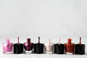 primer plano de esmaltes de uñas foto