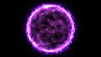 sphère d'énergie abstraite ronde planète étoile violet cosmique futuriste belle magie rougeoyante sur fond noir. fond abstrait. vidéo en haute qualité 4k, motion design video