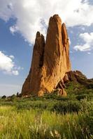 Tall red rock formation at Garden of the gods state park.