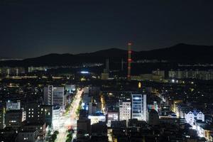 vista nocturna alrededor de seúl, corea foto