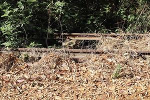 fragmentos del antiguo ferrocarril de haifa a damasco. foto