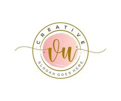 monograma de belleza de logotipo femenino inicial vu y diseño de logotipo elegante, logotipo de escritura a mano de firma inicial, boda, moda, floral y botánica con plantilla creativa. vector