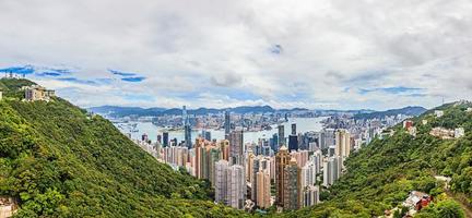 vista panorámica de hong kong desde el jardín del pico victoria foto